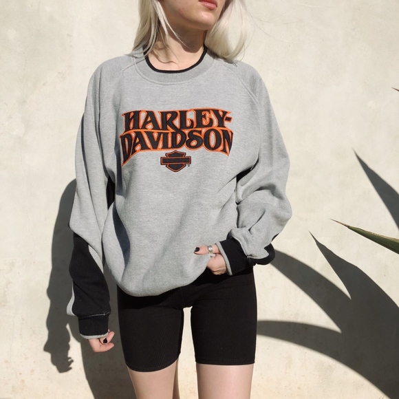 Harley-Davidson Tops - • long sleeve harley davidson crewneck •